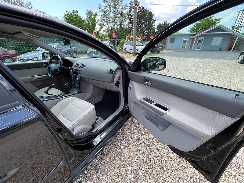 Volvo S40 1.6D 84KW*NOVÉ VSTŘIKY* - fotka 20 z 28