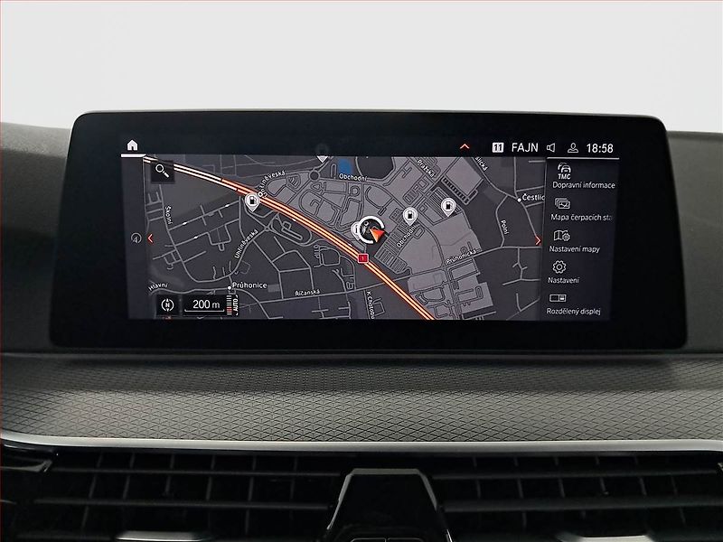 BMW Řada 5 (2020) M Sport 530d xDrive - fotka 22 z 25