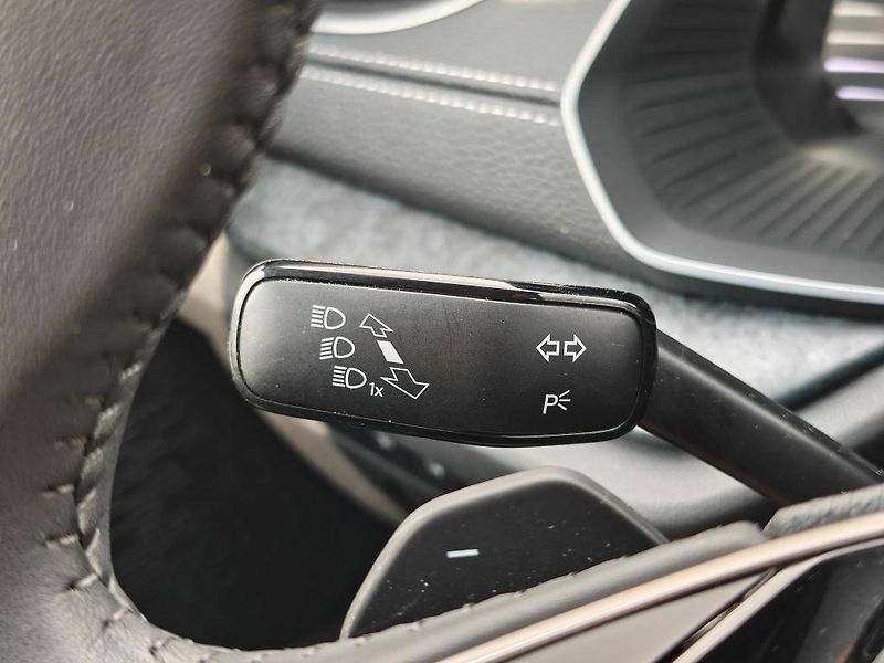 Škoda Octavia Exclusive Selection  7DSG m-HE - fotka 15 z 26