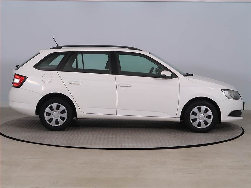 Škoda Fabia (2015) 1.4 TDI - fotka 6 z 15