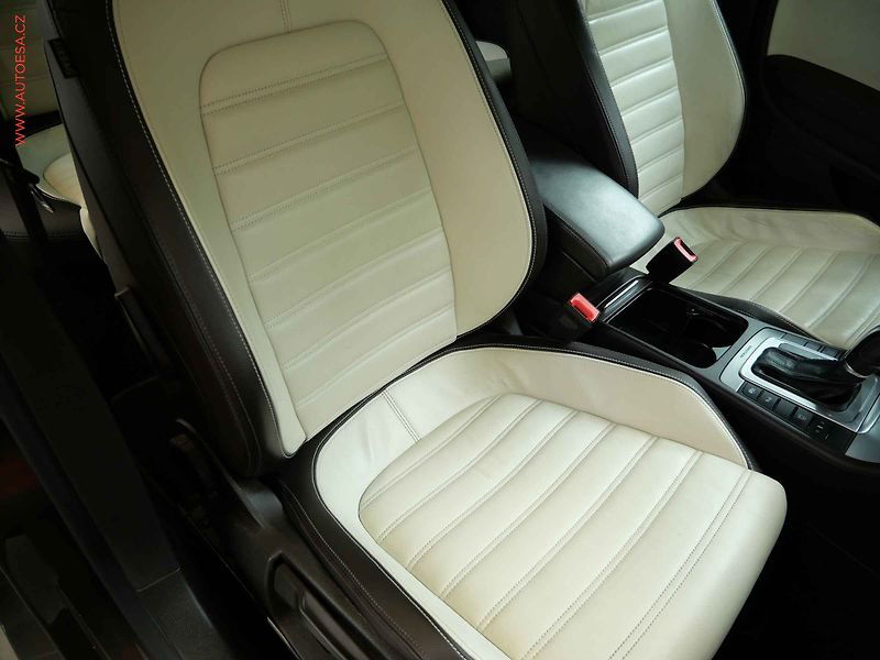 Volkswagen Passat CC (2013) 2.0TDi 4x4, 1.maj, DSG, kůže - fotka 11 z 24