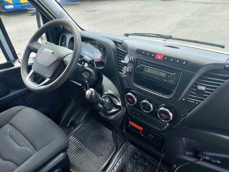 Iveco Daily 70C17 chladící 10 palet - fotka 28 z 41