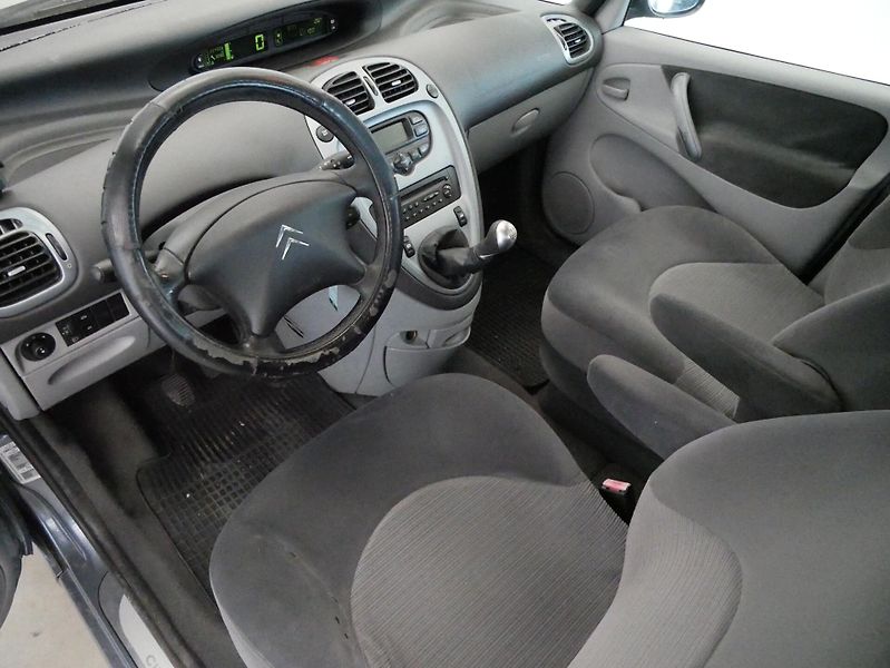 Citroën Xsara Picasso - fotka 5 z 6