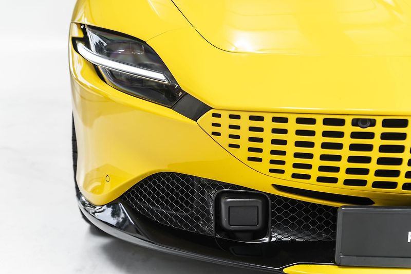 Ferrari Roma Giallo modena*krásná výbava - fotka 34 z 45