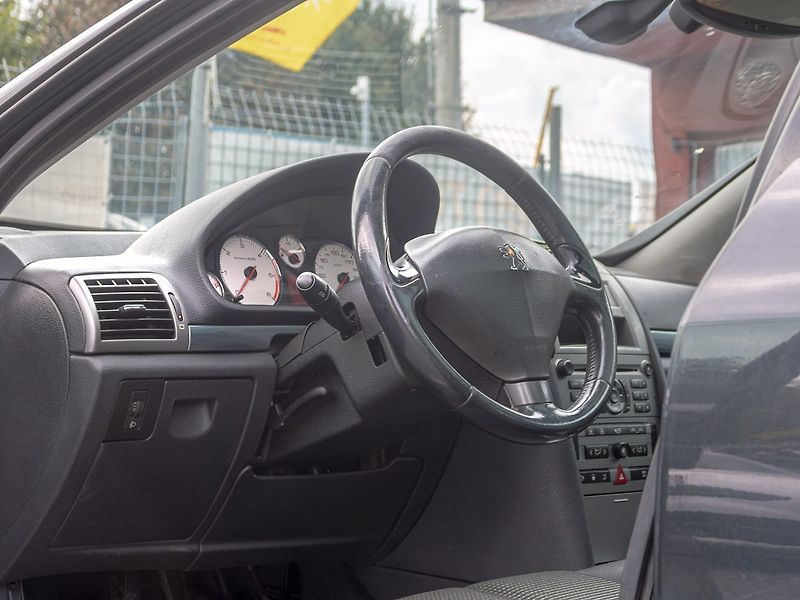 Peugeot 407 (2006) 2.0HDI 100KW – PANORAMA - fotka 11 z 40