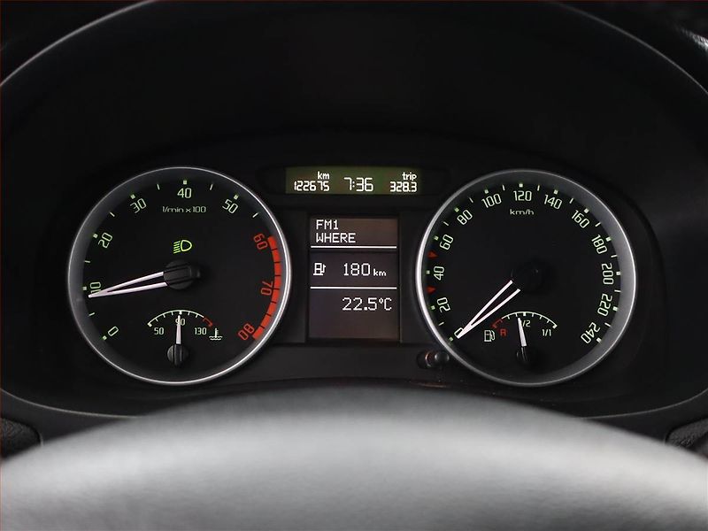Škoda Fabia (2008) 1.2 12V, po STK, v provozu - fotka 9 z 14