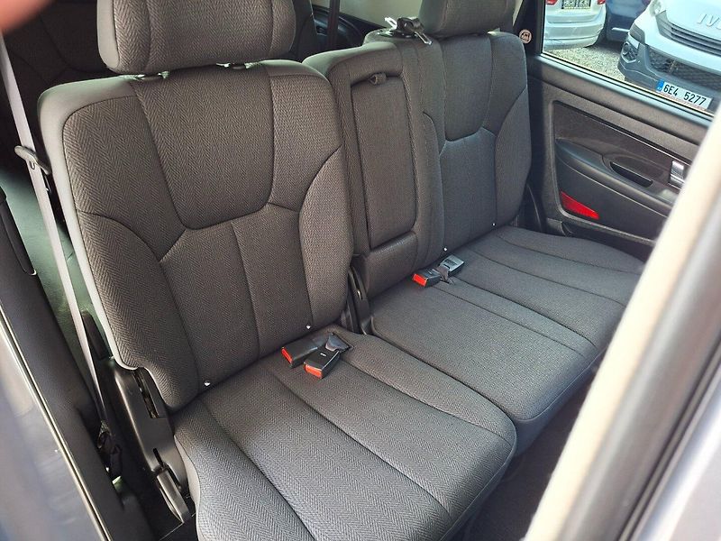 SsangYong Rexton (2015) RX200e-XDi 114kW 4WD 7.MÍST - fotka 27 z 45