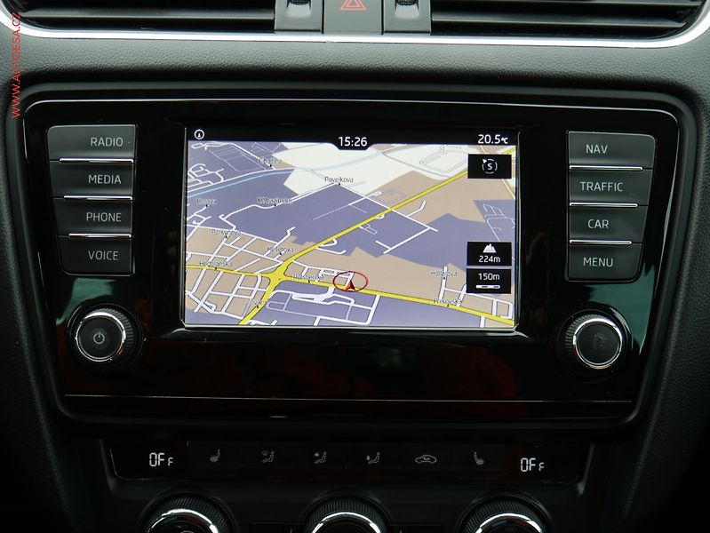 Škoda Octavia (2016) 1.4 TSi, Ambition, autoAC - fotka 16 z 18
