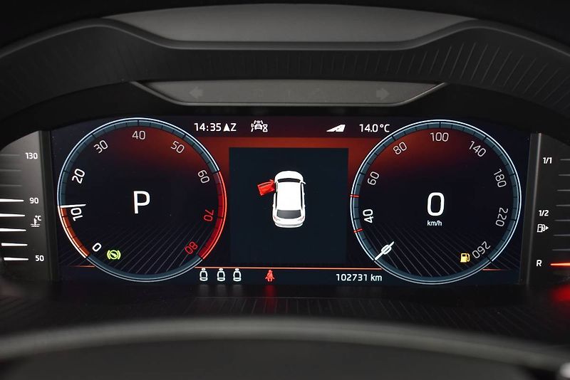 Škoda Karoq (2022) Sportline 1.5TSI 110kW DSG - fotka 19 z 28