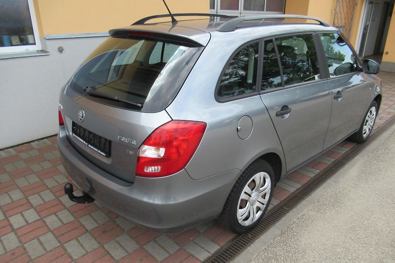 Škoda Fabia 1.2 TSi KLIMA TAŽNÉ - fotka 2 z 29