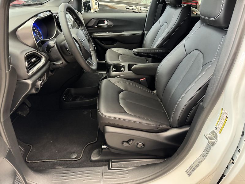 Chrysler Pacifica Grand Caravan SXT - fotka 8 z 57