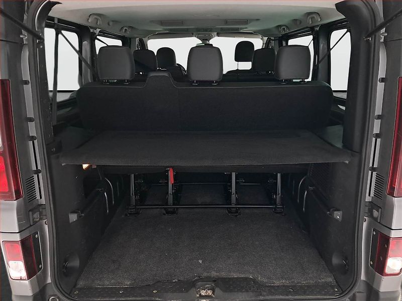 Renault Trafic (2017) 1.6 dCi, Bus, 8Míst, ČR, DPH - fotka 14 z 19