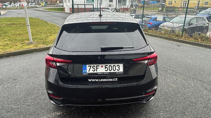 Škoda Fabia (2025) 1.0 TSI Monte Carlo DSG - fotka 6 z 22
