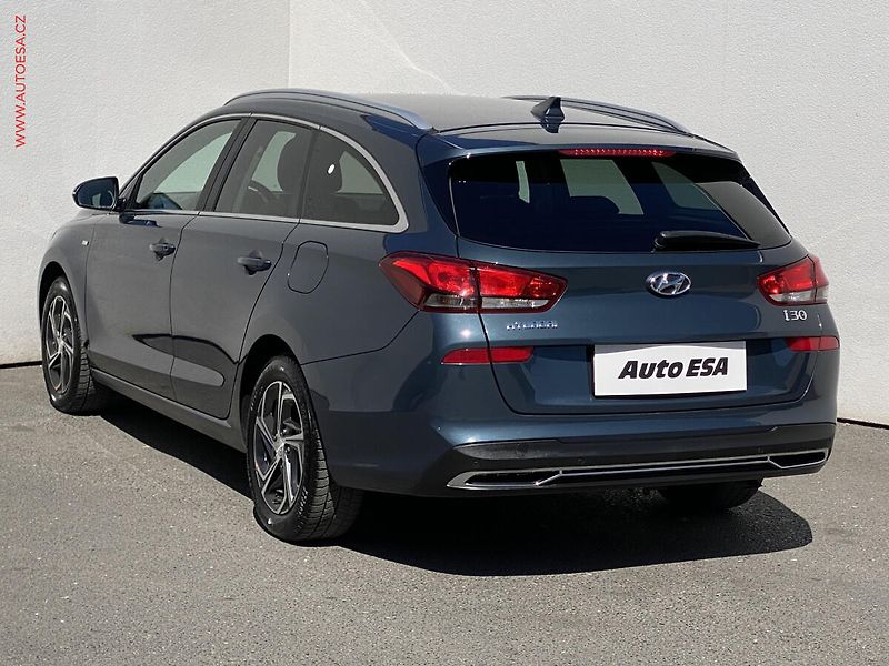 Hyundai i30 (2023) 1.5 T-GDi, ČR, Smart, LED, TZ - fotka 6 z 20