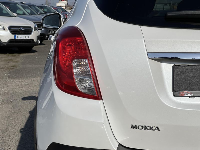 Opel Mokka 1.4T COSMO 4x4 NAVI KAMERA - fotka 42 z 44