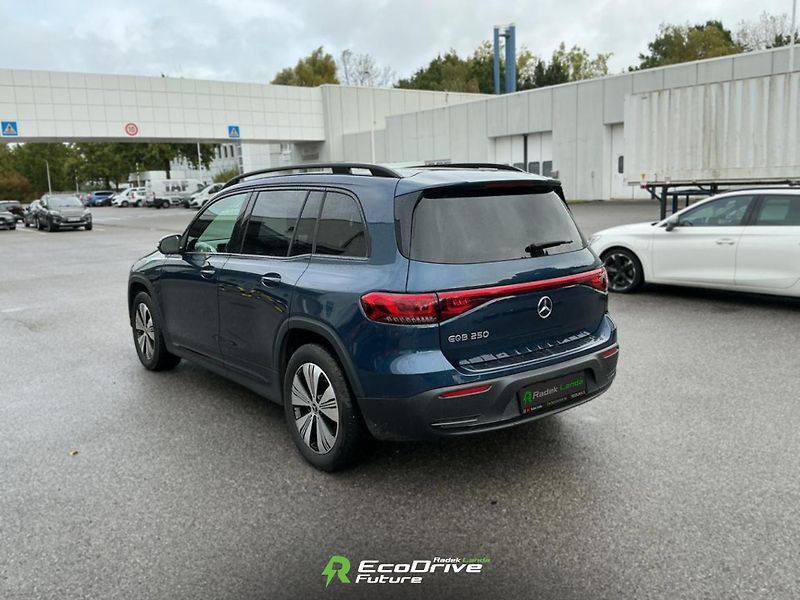 Mercedes-Benz EQB (2023) EQB 250, kamera, vyh. sedadla - fotka 3 z 14