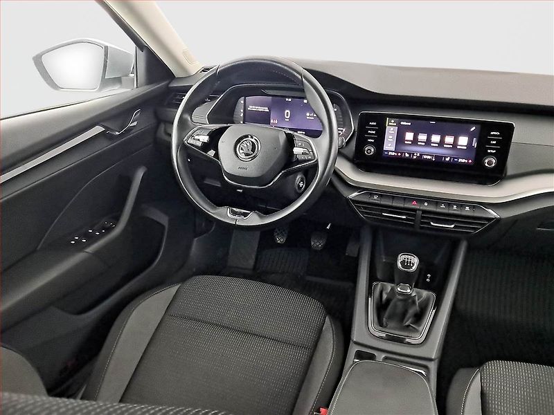 Škoda Octavia (2022) Ambition 2.0 TDI, ČR,1.maj - fotka 7 z 19