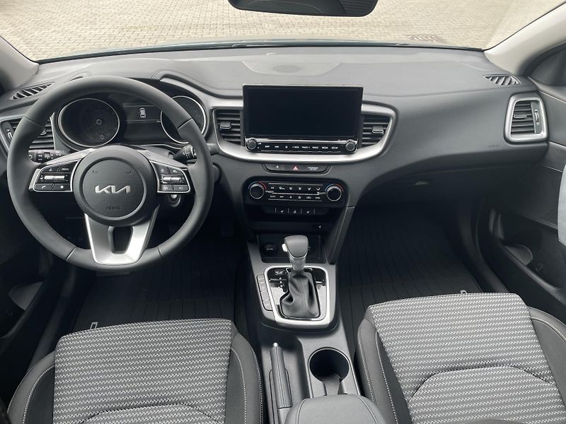 Kia Ceed SW (2025)  1,5 7DCT TOP 