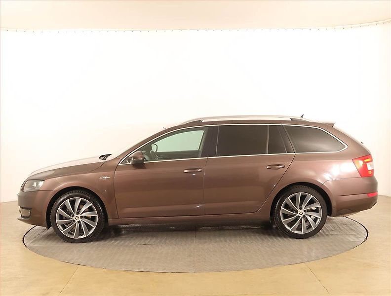 Škoda Octavia (2017) Laurin&Klement 2.0 TDI, 4X4 - fotka 3 z 19