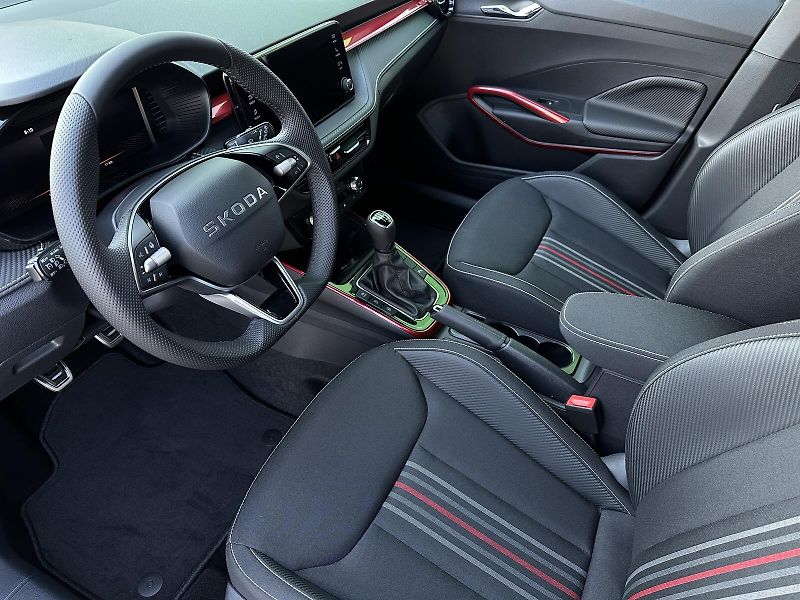 Škoda Fabia 1.0TSi 116PS Monte Carlo Bi-LE - fotka 10 z 36