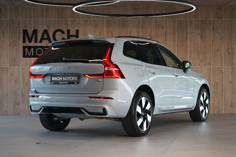 Volvo XC60 T8 Ultra Dark PHEV, Pano, 360° - fotka 8 z 48
