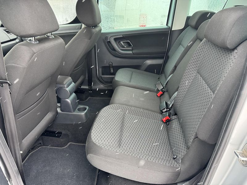 Škoda Roomster (2010) 1.2 51KW 1.MAJITEL 85000KM! - fotka 16 z 36