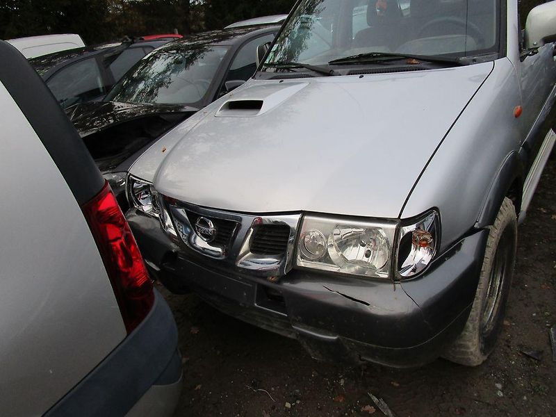 Nissan Terrano (2002) 2,7 tdi, klimatizace - fotka 2 z 4