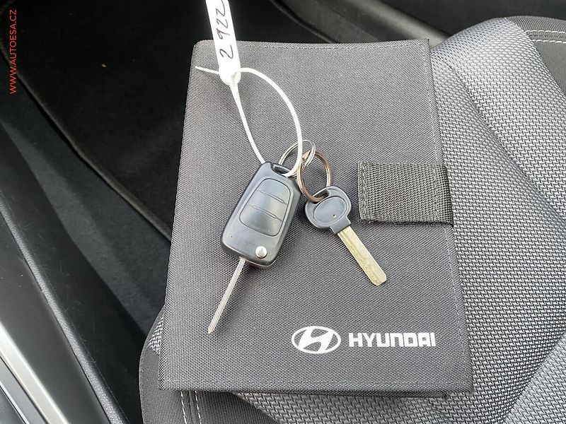 Hyundai i30 (2012) 1.6GDi, 2.maj,ČR, Trikolor - fotka 17 z 18