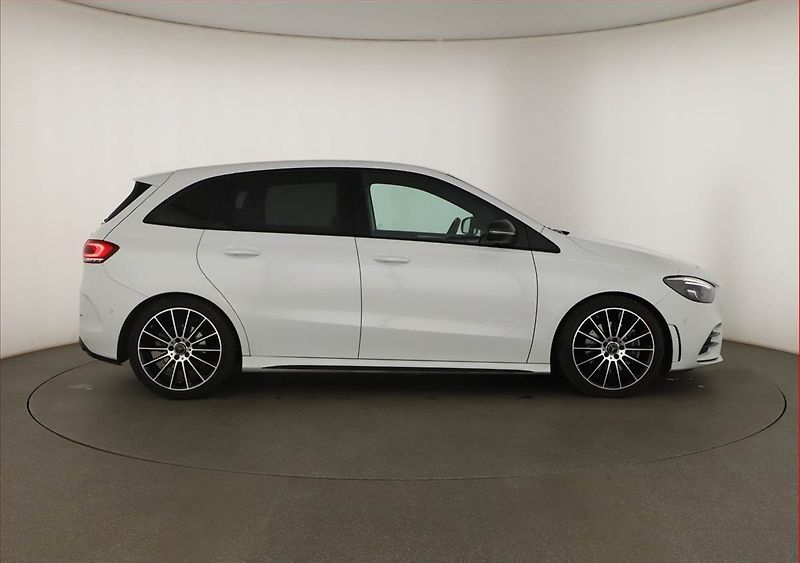 Mercedes-Benz Třídy B (2021) B 220 d 4MATIC - fotka 6 z 20