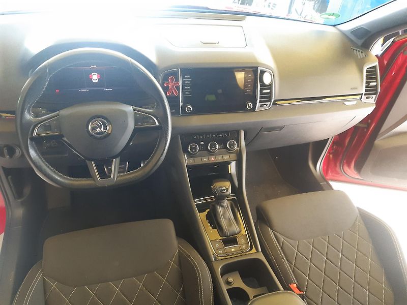 Škoda Karoq 2.0 TDI 4x4 SPORTLINE          - fotka 10 z 26