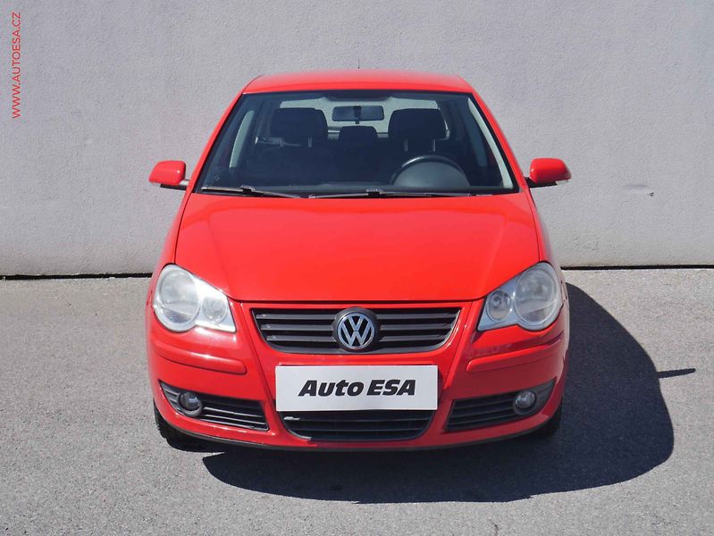 Volkswagen Polo (2008) 1.2 HTP, 1.maj,ČR, Klima - fotka 2 z 13