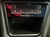 Volkswagen Sharan (2014) 2.0 TDI, AC, výhřev sed. - náhled 20