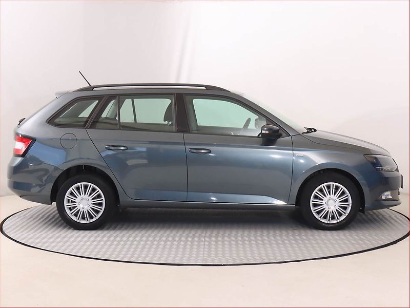 Škoda Fabia (2018) Ambition 1.0 TSI, Tempomat - fotka 6 z 18