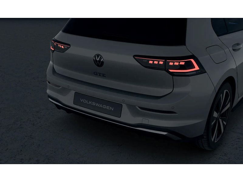 Volkswagen Golf (2025) GTE - fotka 4 z 4