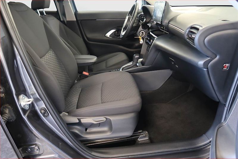 Toyota Yaris Cross (2024) 1.5 VVT-iE - fotka 9 z 21
