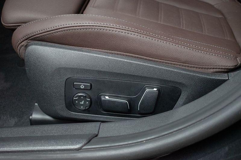 BMW Řada 3 320d xDrive ///M*ZÁRUKA*ČR 1.M - fotka 18 z 48