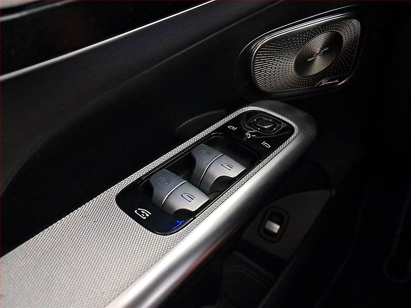 Mercedes-Benz GLC (2023) 220 d 4MATIC - fotka 16 z 20