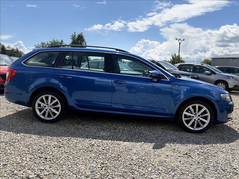 Škoda Octavia 2,0 TDI 110kW DSG XENONY - fotka 4 z 28