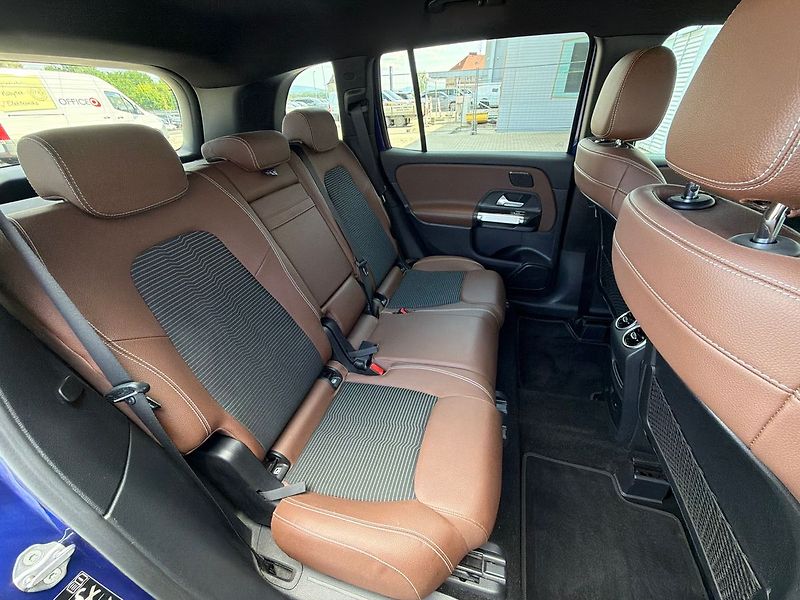 Mercedes-Benz GLB 200 - fotka 27 z 37