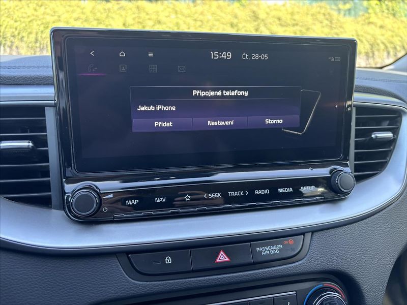 Kia Ceed 1,5 TGDi AT TOP PLNÝservisKIA - fotka 25 z 44