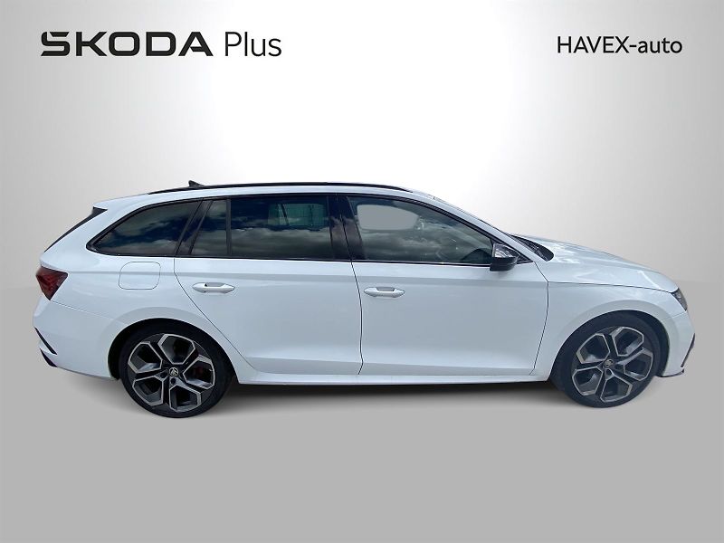 Škoda Octavia (2020) Combi 2.0 TDI DSG RS - fotka 3 z 39