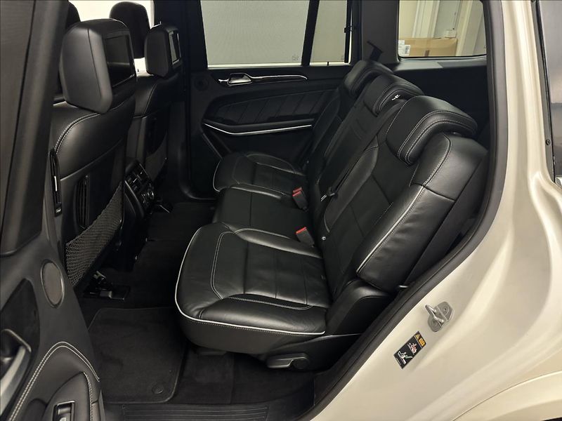 Mercedes-Benz GL 3,0 7-MÍST H/K PANO NZTOP TZ - fotka 43 z 53
