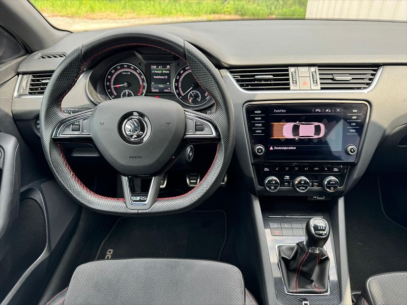 Škoda Octavia 2,0   RS 135kW - fotka 5 z 21