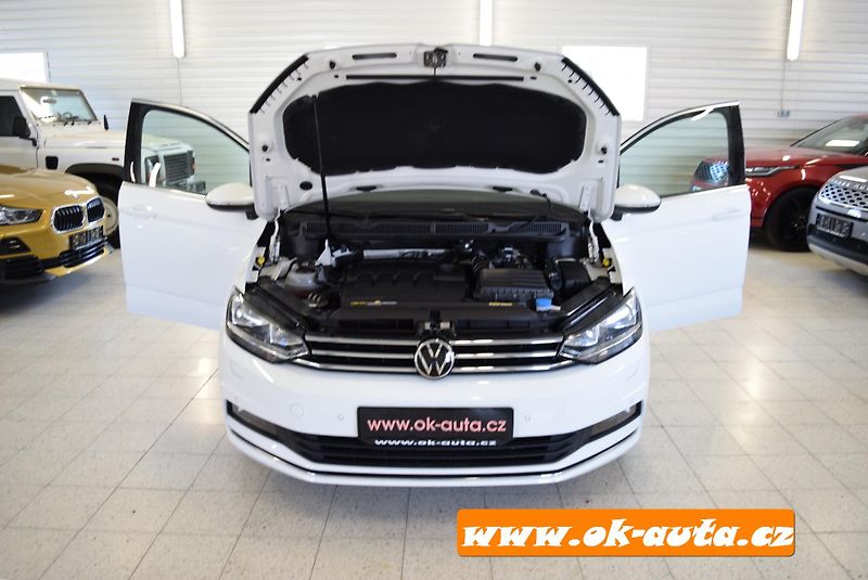 Volkswagen Touran 2.0 TDI HIGH. 7 MÍST 61 000 KM - fotka 46 z 52
