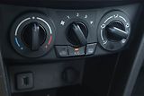 Suzuki Swift (2015) 1.2, Tempomat, Park. senzory - náhled 13