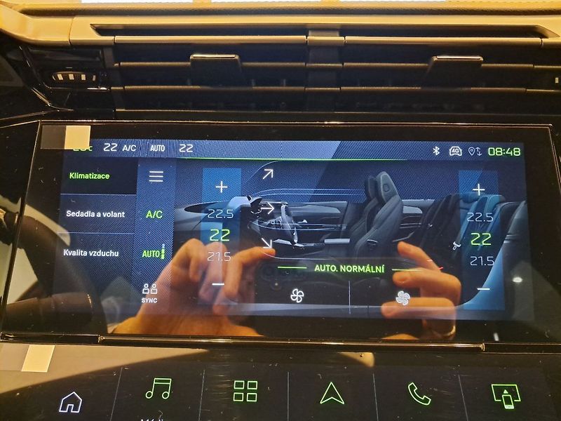 Peugeot 308 SW GT Hybrid 145 e-DCS6 - fotka 32 z 40