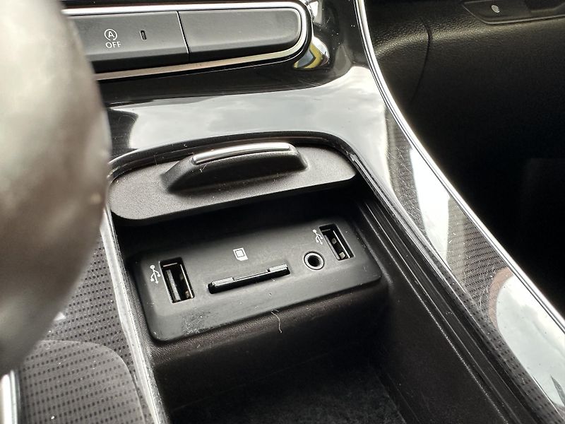 Renault Espace (2016) 1.6DCi/118Kw * 7.Míst *AUTOMAT - fotka 21 z 43