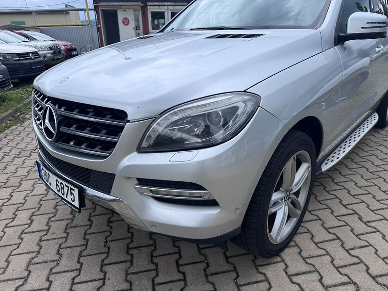 Mercedes-Benz Třídy M (2012) 350 3,0 CDI 190KW 4MATIC TAŽNÉ - fotka 10 z 50