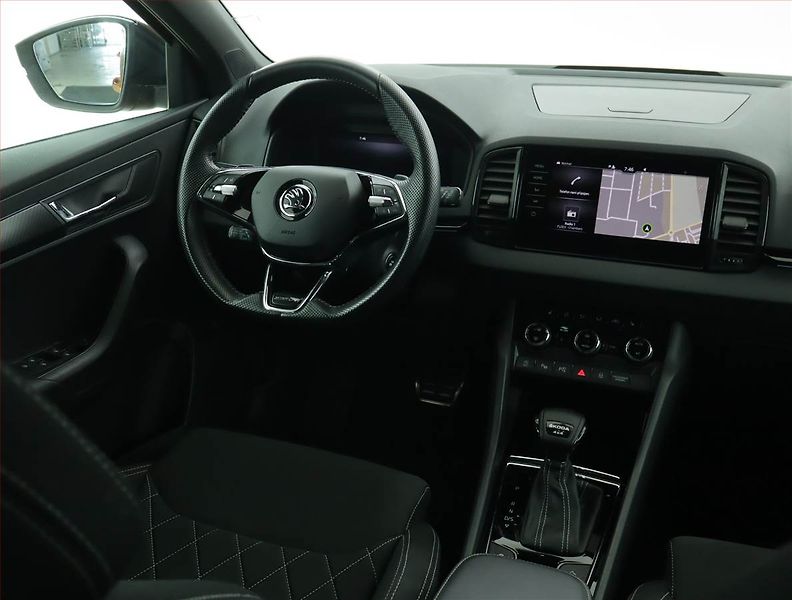 Škoda Karoq (2022) Sportline 2.0 TSI - fotka 7 z 16