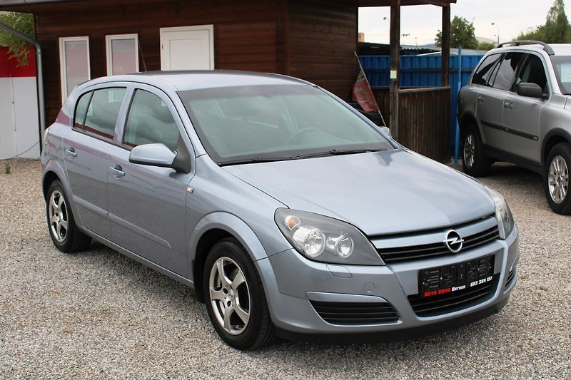 Opel Astra (2005) 1.4i 16V KLIMA EL. OKNA  ALU  - fotka 1 z 17